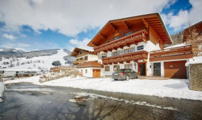 Delfi Ski & Bike Appartements by HolidayFlats24, Saalbach-Hinterglemm